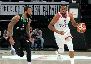 Anadolu Efes finale yükseldi!