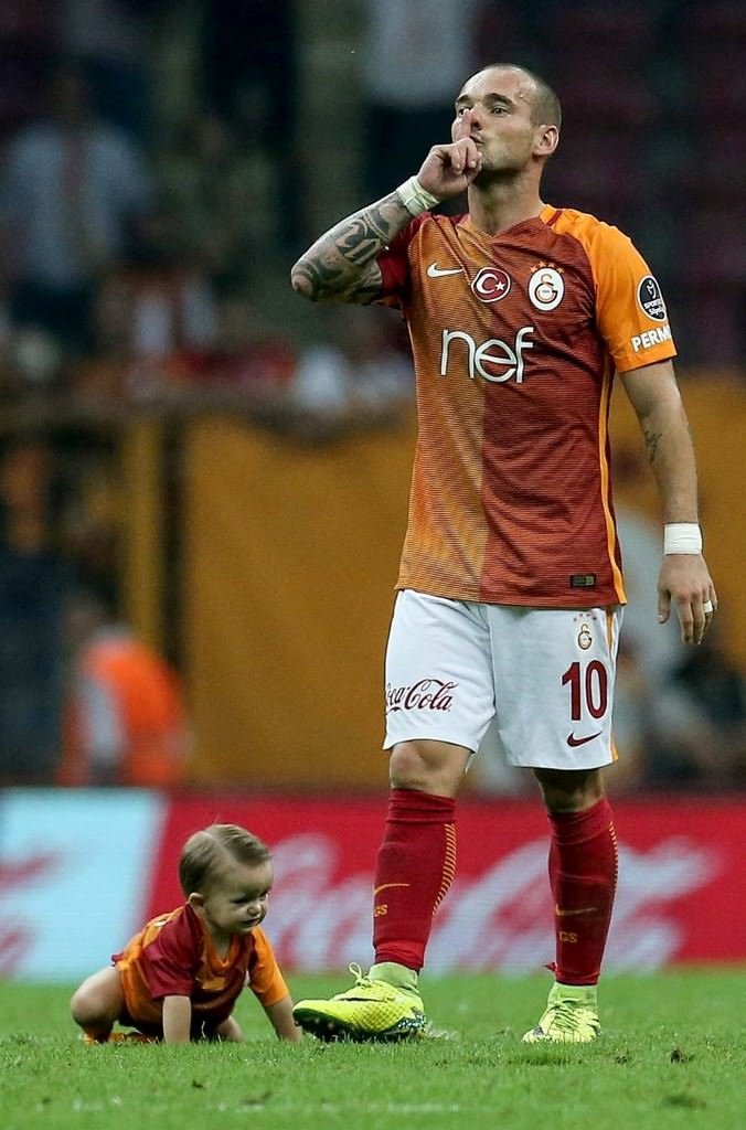 Wesley Sneijder: Türkiye’de buna anlam veremiyorlar