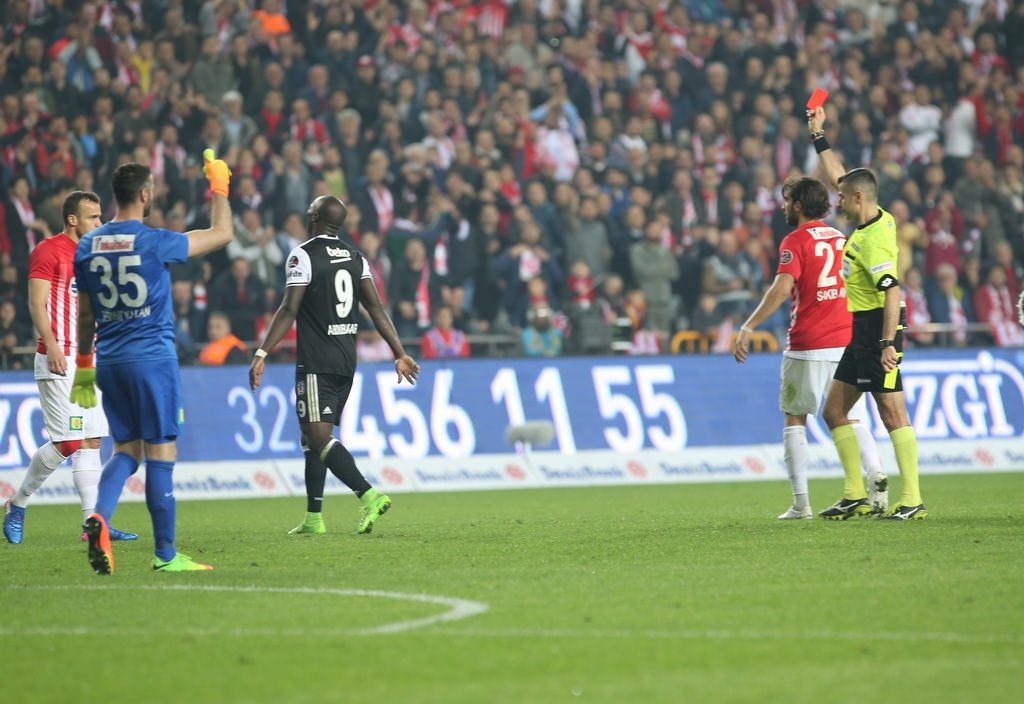 Vicent Aboubakar’a sert tepki