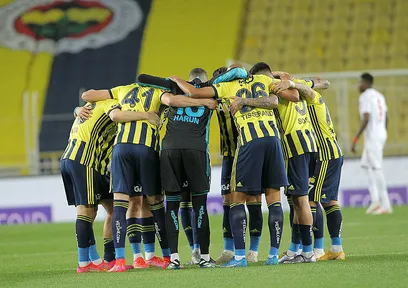 Son dakika transfer haberi: Bomba patlıyor! Fenerbahçe'ye İspanyol yıldız