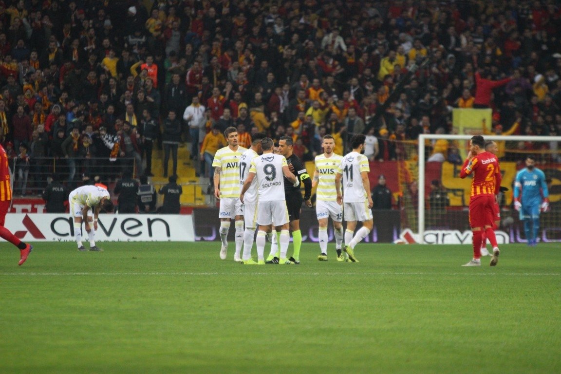 Kayserispor - Fenerbahçe maçından kareler!