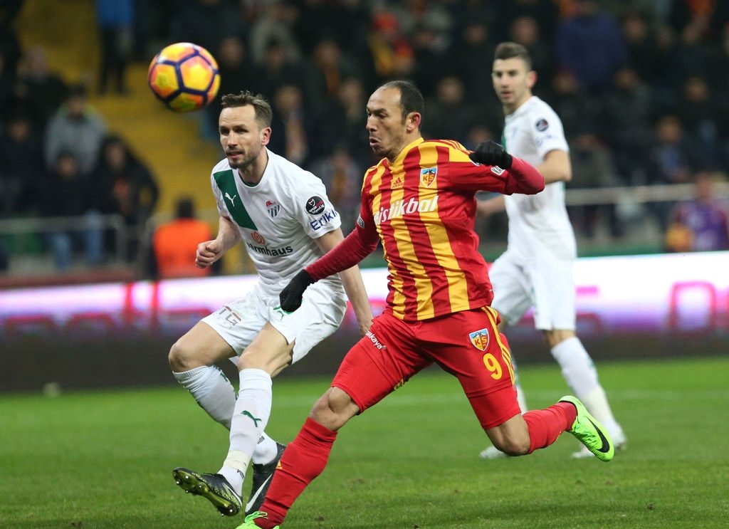 Galatasaray’dan ayrılan futbolcular ne yapıyor?