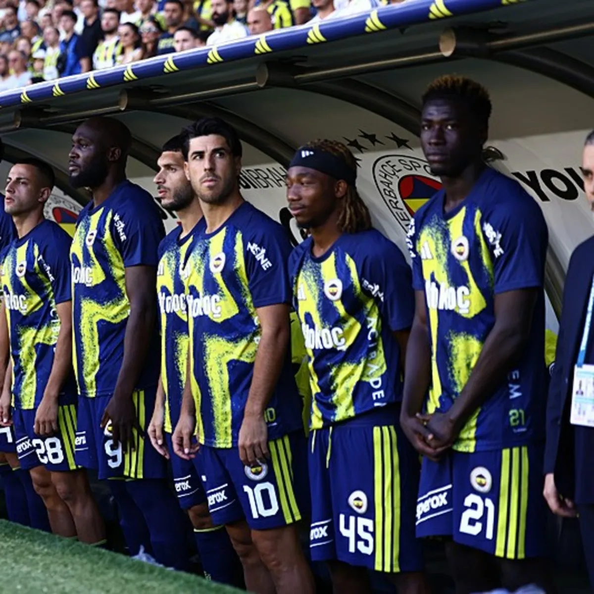 Fenerbahçe'de forma şansı bulamayan yıldız ayrılmak istiyor