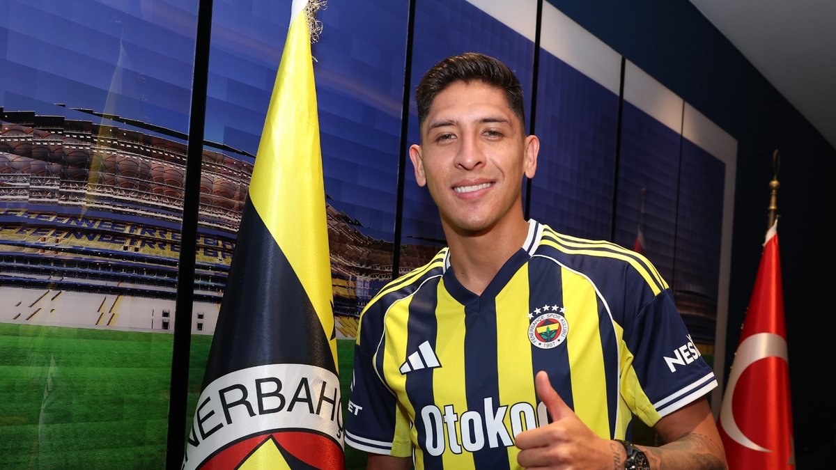 Fenerbahçe Edson Alvarez transferini resmen açıkladı Fenerbahçe Edson Alvarez transferini resmen açıkladı