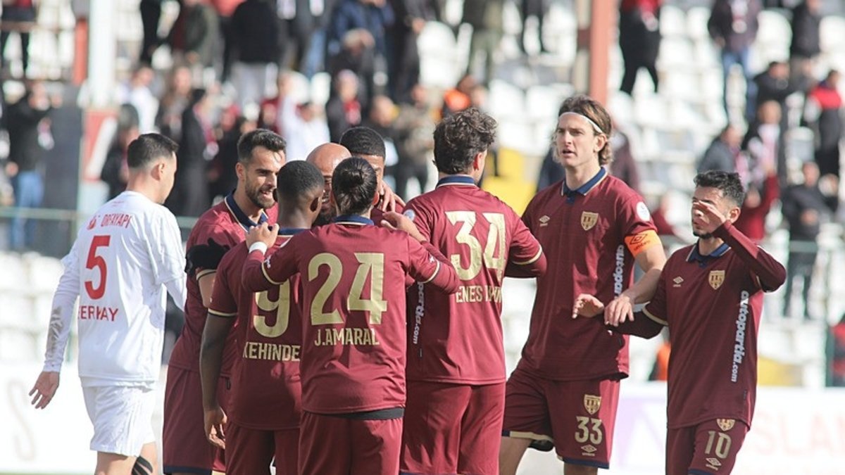 Bandırmaspor'dan Pendikspor'a tam 4 gol!