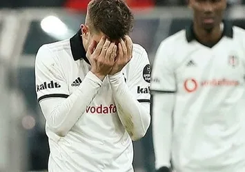Beşiktaş'ta Dorukhan cezalı duruma düştü