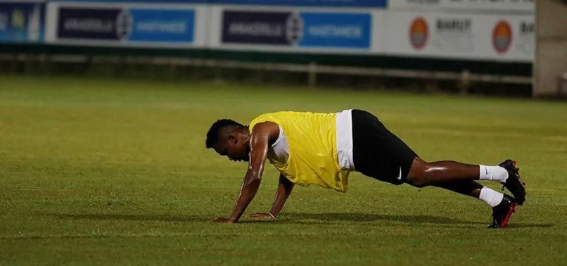 Eto’o kendisine ceza verdi