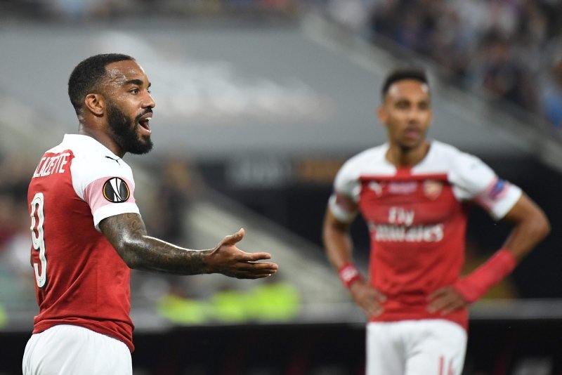 Bakü’de Mesut Özil’e Fenerbahçe mesajı