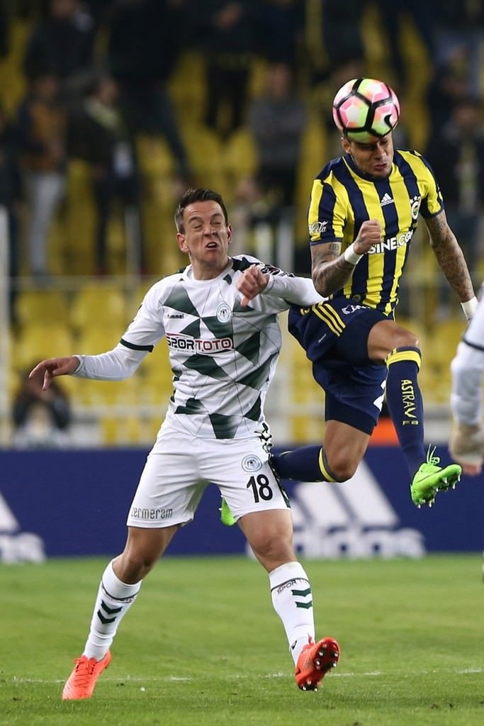 Fenerbahçe-Atiker Konyaspor karşılaşmasından kareler