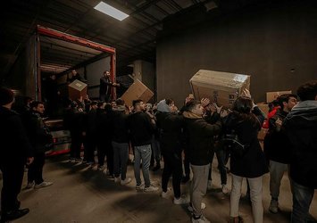 Göztepe’den depremzedelere 6 tır yardım!