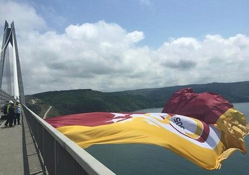 Galatasaray'ın bayrağı köprülere asıldı