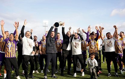 Eyüpspor şampiyonluk kupasına kavuştu!