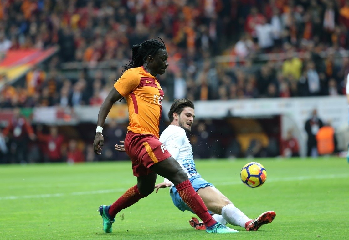 Gomis durdurulamıyor