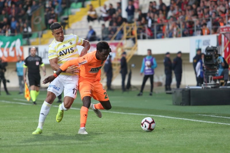 Fenerbahçe Ersun Yanal’dan kurtulmalı!