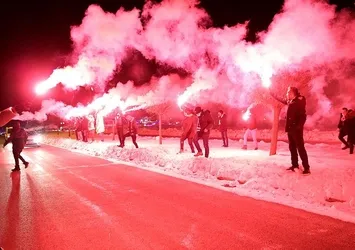 Fenerbahçe'ye Sivas'ta coşkulu karşılama