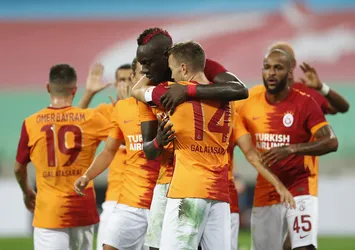 Diagne şov yaptı Aslan turladı