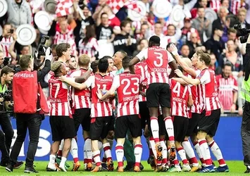 Hollanda'da şampiyon PSV