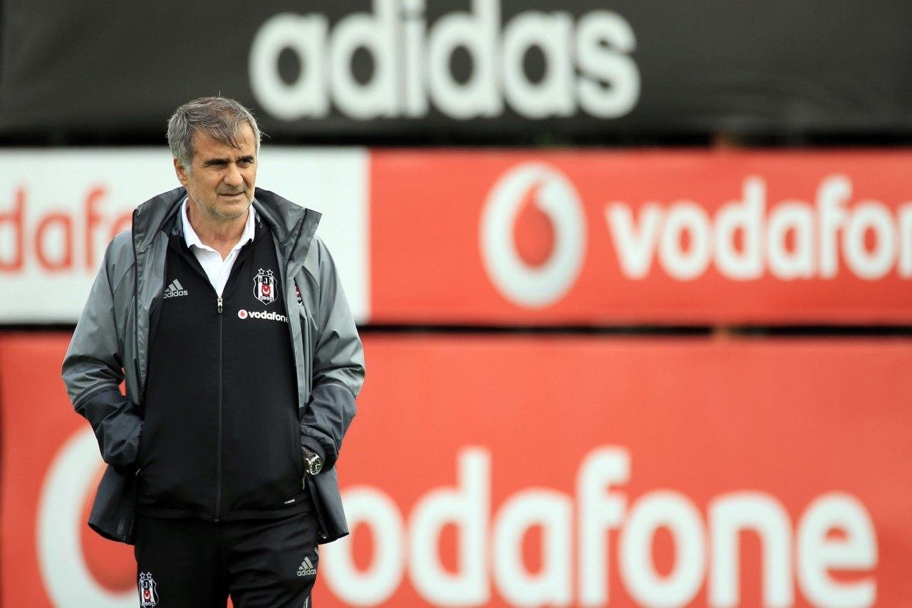 Beşiktaş’ta stopere 10 aday!