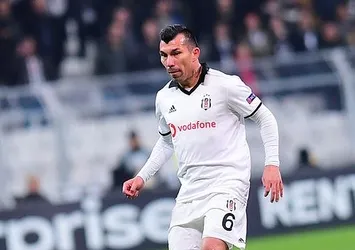 Medel’e West Ham çağrısı