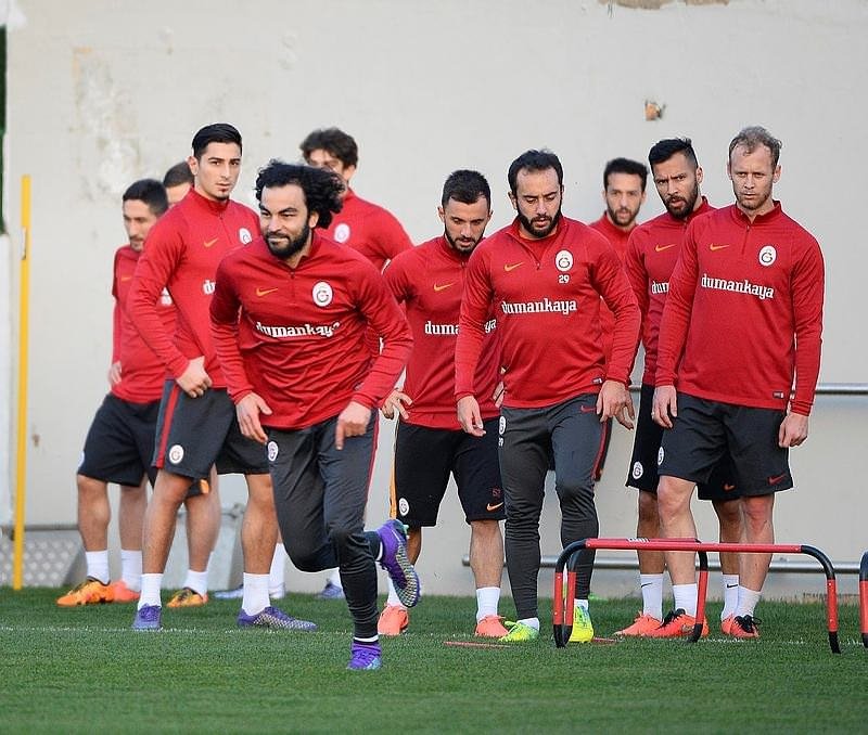 GALATASARAY’DA GÖNDERİLECEK 10 İSİM!