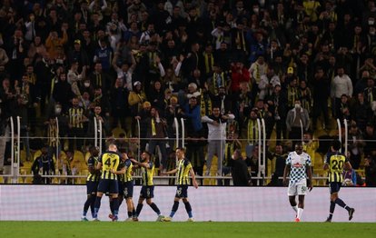 Fenerbahçe - Çaykur Rizespor maçında Kadıköy’de 17 bin 717 taraftar yer aldı!