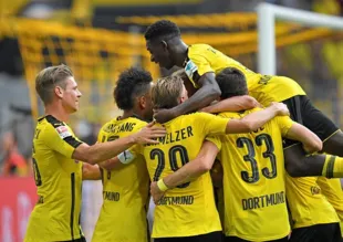 Borussia Dortmund, sezona galibiyetle başladı