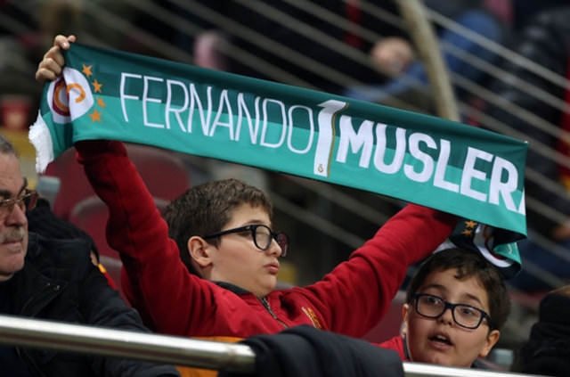 Galatasaray’da Muslera depremi