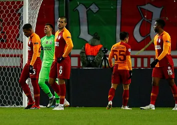 Aslan mazisini arıyor