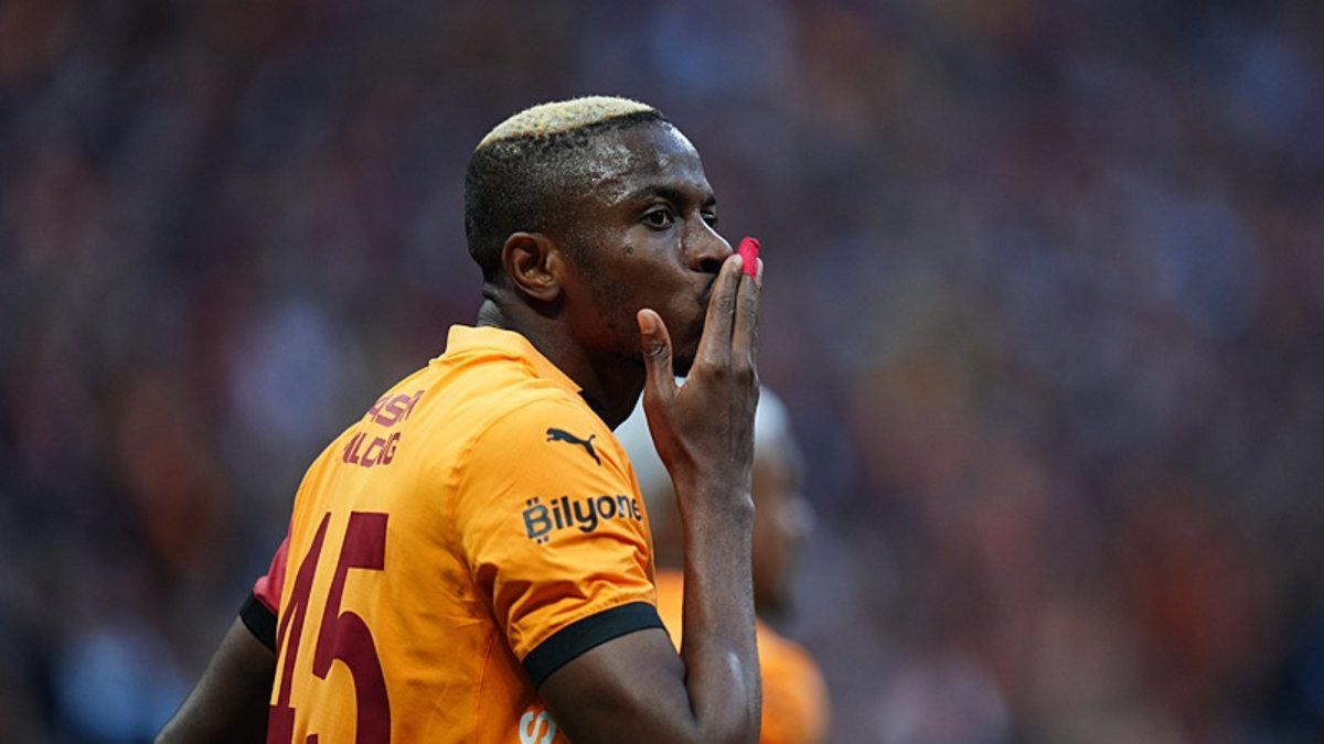 Victor Osimhen'den 5. yıldız paylaşımı! Victor Osimhen'den 5. yıldız paylaşımı!
