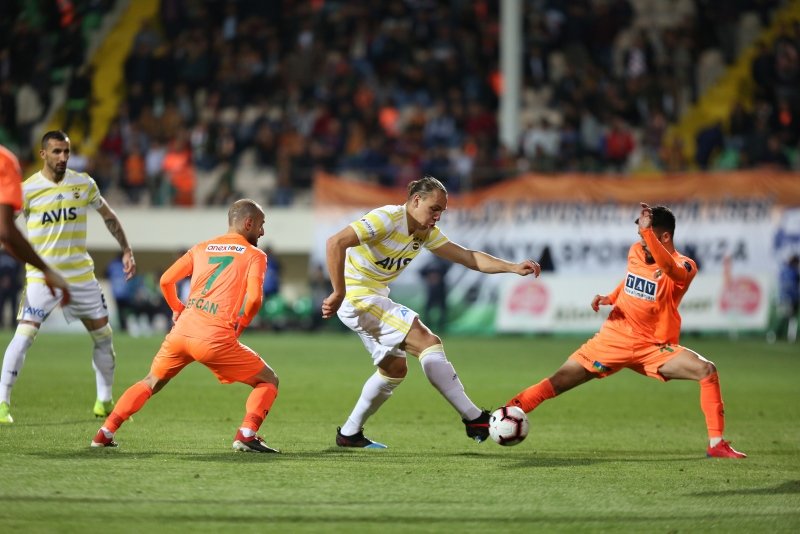 Fenerbahçe Ersun Yanal’dan kurtulmalı!