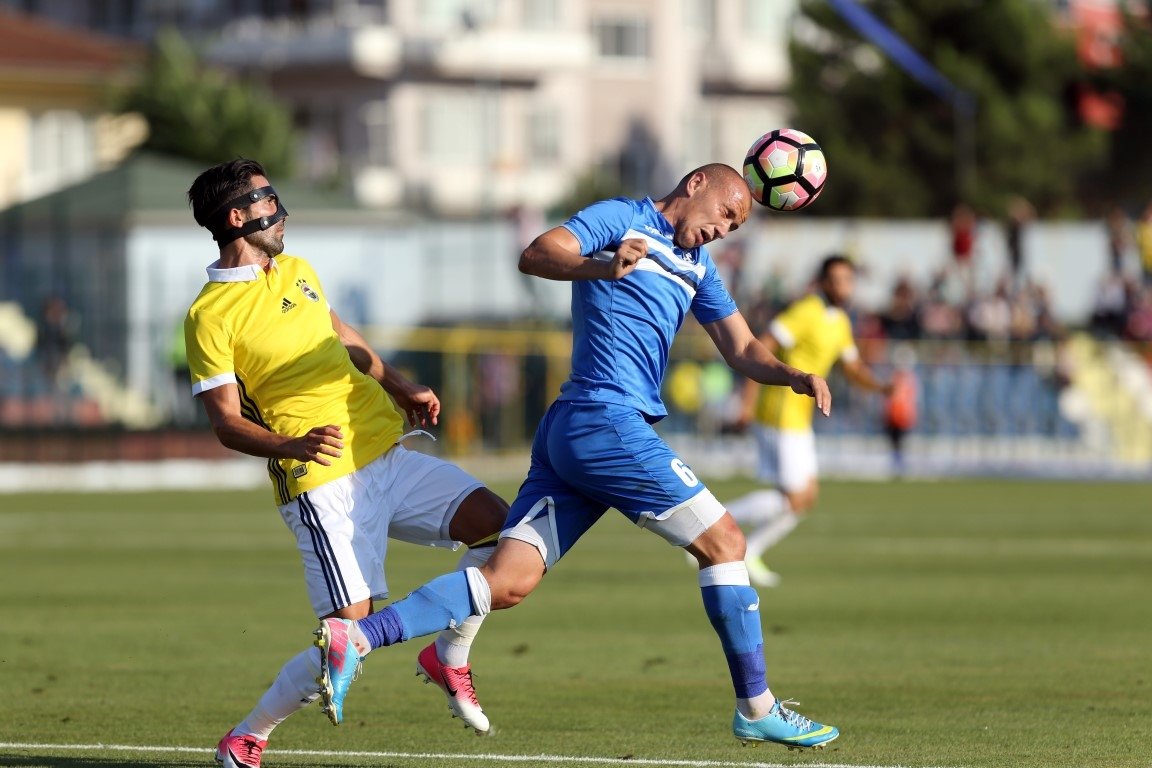 Fenerbahçe, Juventus Bükreş’e mağlup oldu