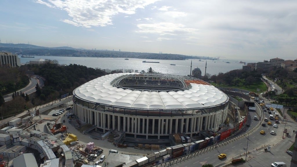 Çılgın Beşiktaş taraftarına çılgın koltuklar!