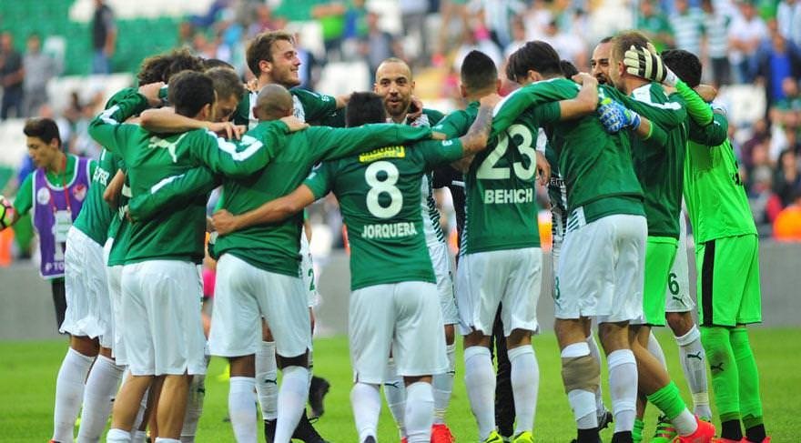 Süper Lig’e hakem hataları damga vurdu