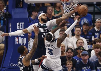 Mavericks Timberwolves'u mağlup ederek seriyi 3-0 yaptı!
