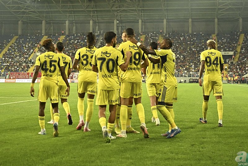 Usta yazardan Fenerbahçe yorumu: Mourinho gidince zincirlerinden kurtuldular!