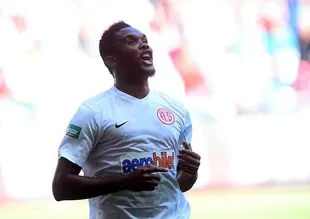 Beşiktaş'tan Samuel Eto'o harekatı!