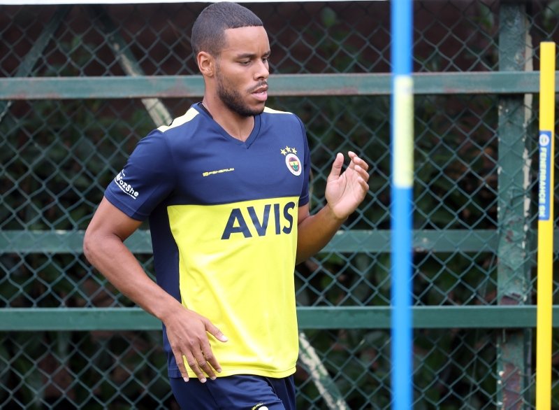Fenerbahçe’de 4 transfer 2 ayrılık