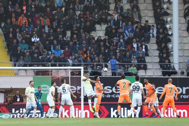 Fenerbahçe Ersun Yanal’dan kurtulmalı!