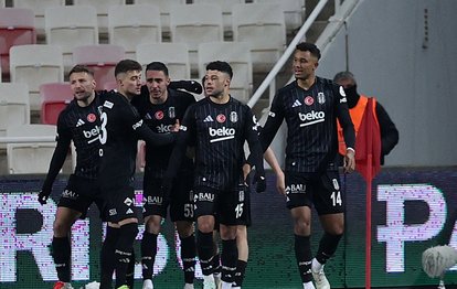 Beşiktaş’ta Emirhan Topçu attığı golü yorumladı!