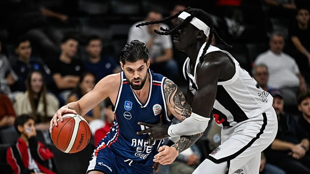 Anadolu Efes evinde Beşiktaş'ı mağlup etti!