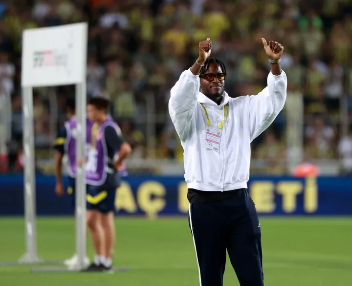 Fenerbahçe'nin yeni transferi Michy Batshuayi Kayserispor maçını Kadıköy'den takip etti! - 3