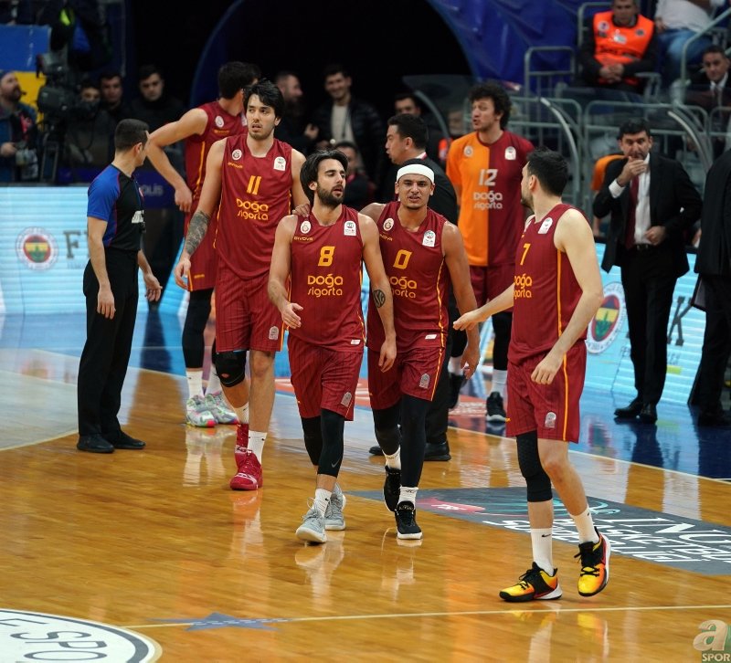 Fenerbahçe Beko - Galatasaray Doğa Sigorta maçından kareler