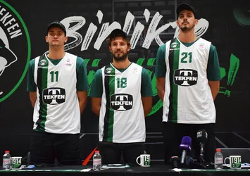 Darüşşafaka Tekfen'de üç imza!
