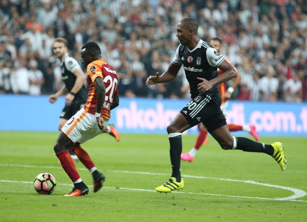 Bruma Twitter’ı salladı!