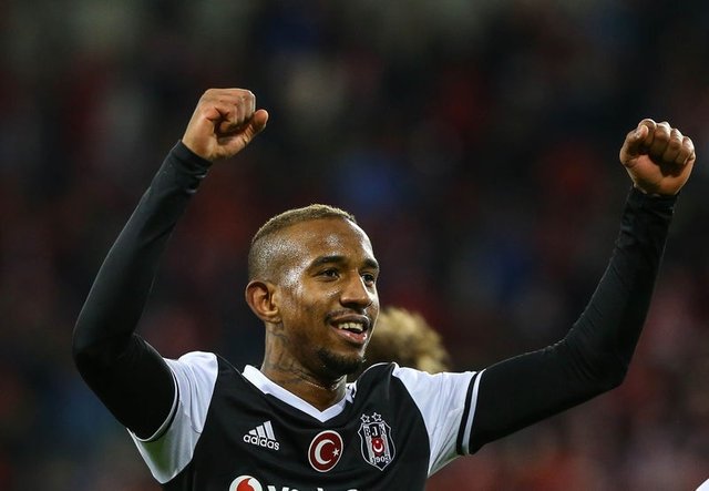 Fransa’daki Aboubakar zirvesinde neler yaşandı?