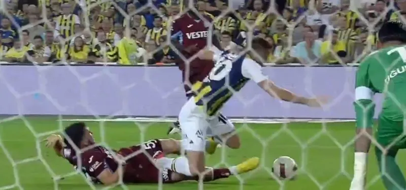 Fenerbahçe penaltı kazandı! İşte o pozisyon - 3