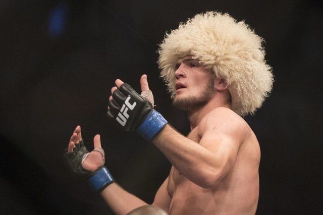 Dünya Khabib Nurmagomedov’u konuşuyor