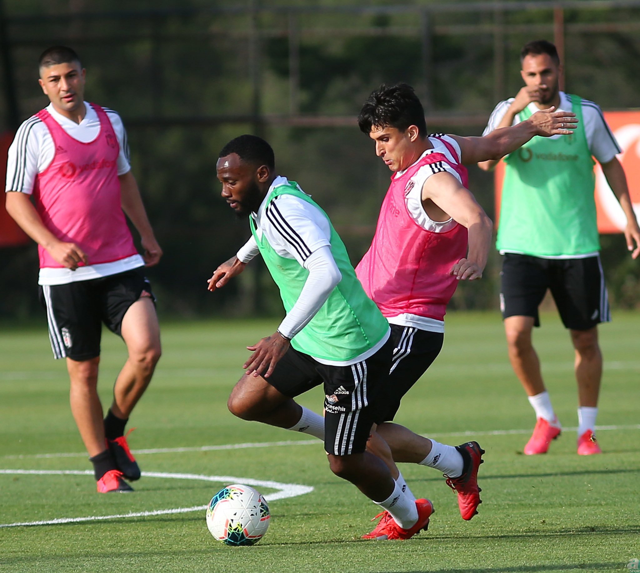 Son hali görenleri şaşırttı! Beşiktaş’ta Güven Yalçın...