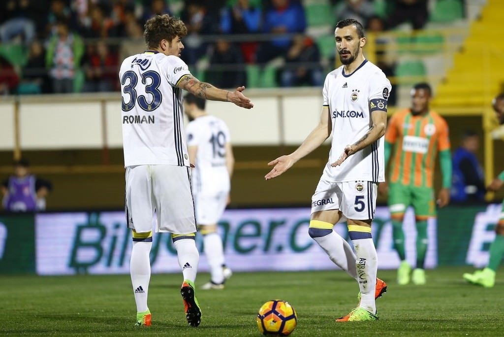 Fenerbahçeli futbolcular Advocaat’tan rahatsız