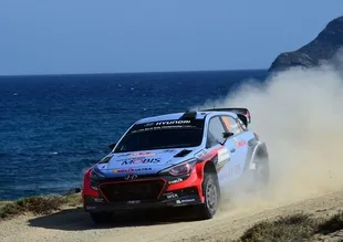 İtalya Rallisi'nin galibi Neuville